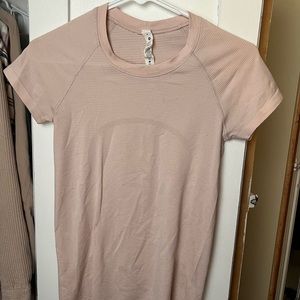 Swiftly tech short sleeve